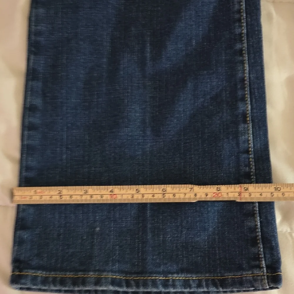 Levi's Classic Blue Boot Cut Women's Jeans Size 16L